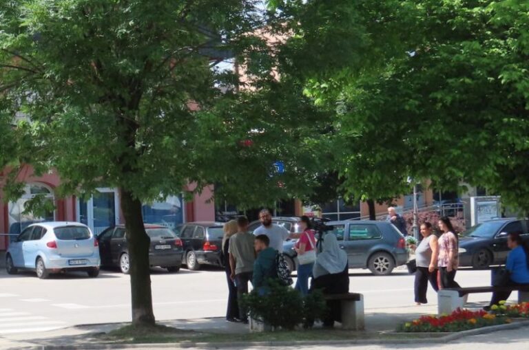 Danas sunčano vrijeme uz malu do umjerenu oblačnost, u Bosni mogući lokalni pljuskovi Danas sunčano vrijeme uz malu do umjerenu oblačnost, u Bosni mogući lokalni pljuskovi