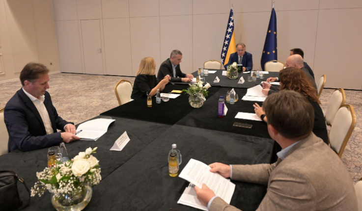 Vlada Federacije BiH uložila skoro 1,7 milijardi KM u Tuzlanski kanton od 2023. godine do danas Vlada Federacije BiH uložila skoro 1,7 milijardi KM u Tuzlanski kanton od 2023. godine do danas