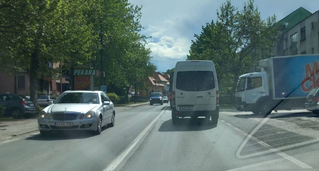 BIHAMK: Tokom dana očekuje se pojačana frekvencija vozila BIHAMK: Tokom dana očekuje se pojačana frekvencija vozila