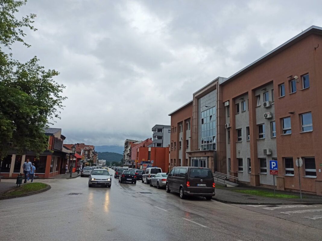 Vrijeme danas: Umjereno do pretežno oblačno Vrijeme danas: Umjereno do pretežno oblačno