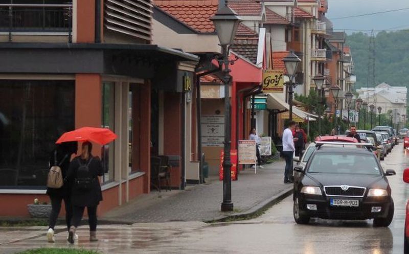 Danas u BiH oblačno i nestabilno s kišom, pljuskovima i grmljavinom Danas u BiH oblačno i nestabilno s kišom, pljuskovima i grmljavinom
