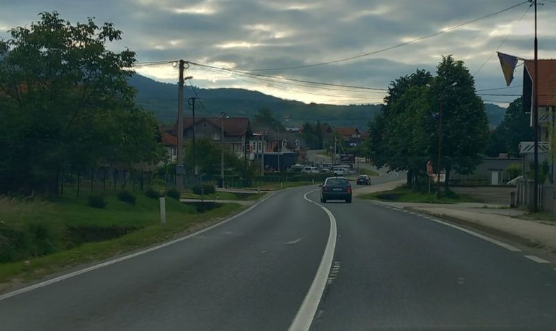 BIHAMK: Saobraća se po suhom i mjestimično vlažnom kolovozu BIHAMK: Saobraća se po suhom i mjestimično vlažnom kolovozu