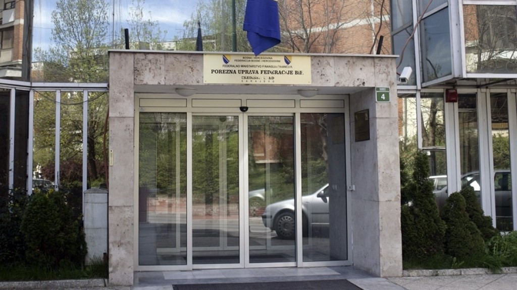 U periodu januar-juni 2026. godine porezni obveznici uplatili više od 4 milijarde KM javnih prihoda U periodu januar-juni 2026. godine porezni obveznici uplatili više od 4 milijarde KM javnih prihoda