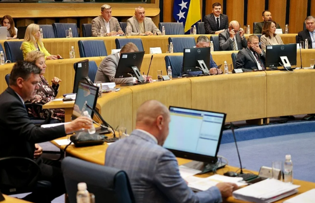 Usvojen državni budžet za 2026. godinu sa zakašnjenjem od sedam mjeseci Usvojen državni budžet za 2026. godinu sa zakašnjenjem od sedam mjeseci