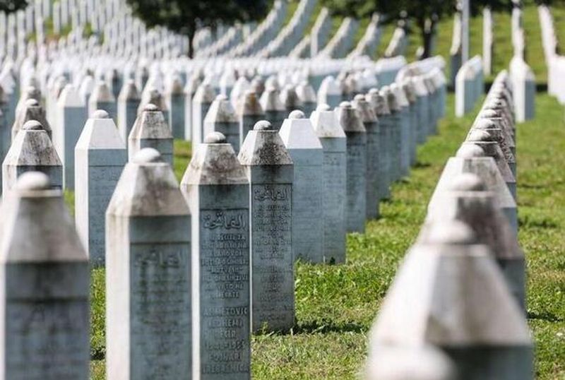 Vlada Federacije BiH proglasila 11. juli Danom žalosti u FBiH Vlada Federacije BiH proglasila 11. juli Danom žalosti u FBiH