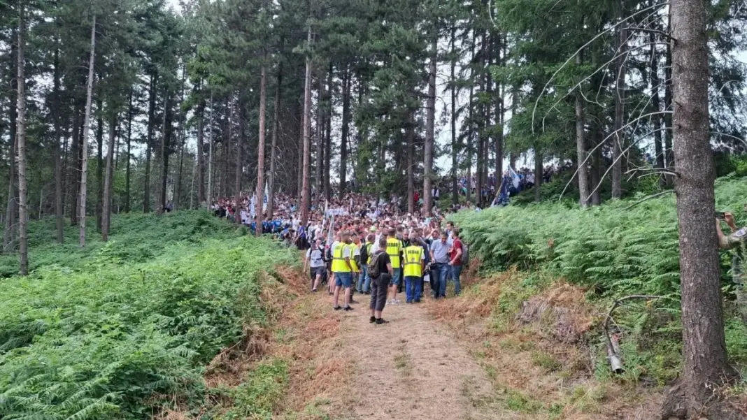 Kolona Marša mira nastavlja put ka Potočarima Kolona Marša mira nastavlja put ka Potočarima