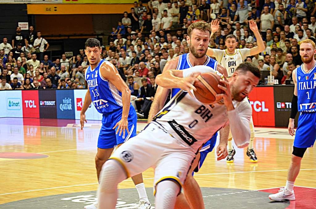 Košarkaška reprezentacija BiH pobijedila Italiju u Mejdanu Košarkaška reprezentacija BiH pobijedila Italiju u Mejdanu