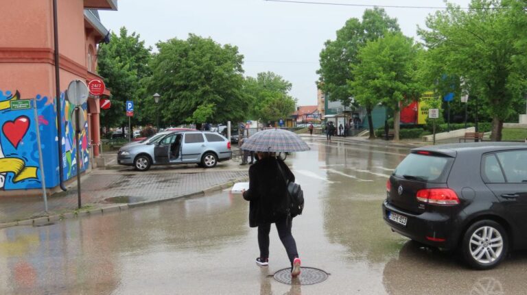 Danas naoblačenje s kišom, pljuskovima i grmljavinom Danas naoblačenje s kišom, pljuskovima i grmljavinom