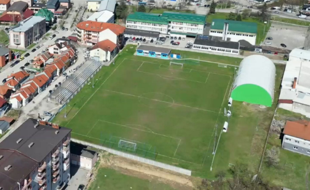 Izdvojena četiri miliona KM za stadione širom BiH Izdvojena četiri miliona KM za stadione širom BiH