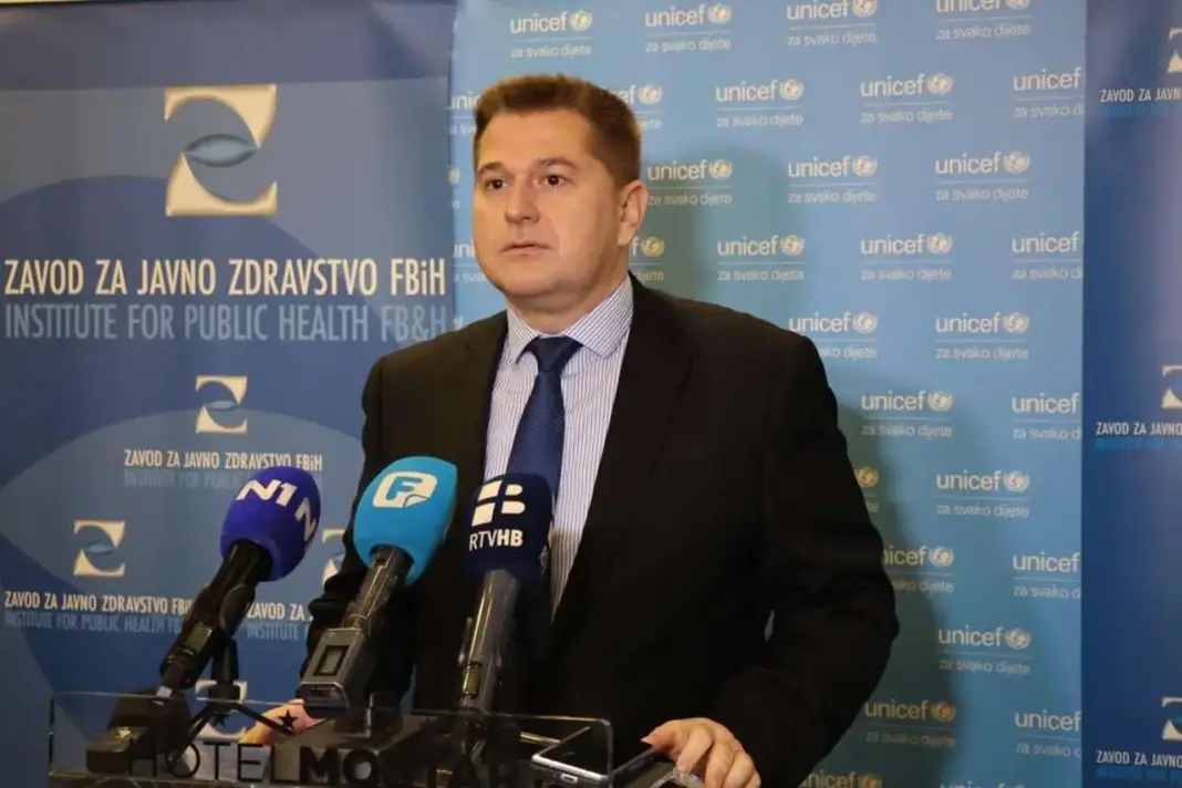 U FBiH nema prijavljenih slučajeva virusa Zapadnog Nila: Građanima upućeni savjeti za zaštitu U FBiH nema prijavljenih slučajeva virusa Zapadnog Nila: Građanima upućeni savjeti za zaštitu