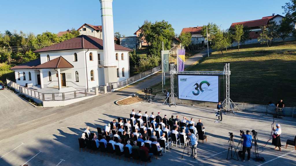 Mahala obilježila 30 godina od prvog organizovanog povratka Mahala obilježila 30 godina od prvog organizovanog povratka