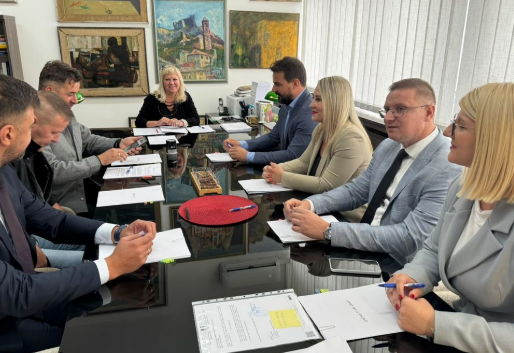 Općini Kalesija 300.000 KM za uređenje javne infrastrukture Općini Kalesija 300.000 KM za uređenje javne infrastrukture