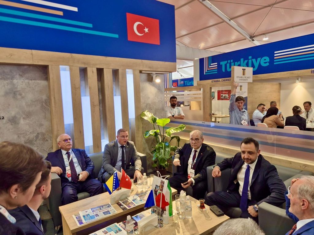 Načelnik Općine Kalesija posjetio ZEPS 2026: ostvareni značajni kontakti sa predstavnicima privrednih komora i turskim partnerima Načelnik Općine Kalesija posjetio ZEPS 2026: ostvareni značajni kontakti sa predstavnicima privrednih komora i turskim partnerima