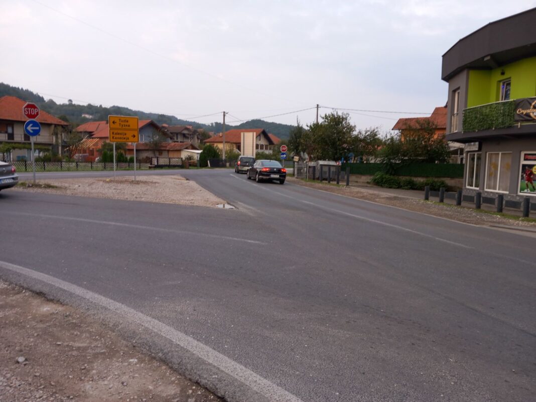 BIHAMK: Kolovoz je mjestimično mokar ili vlažan, povećana je i opasnost od odrona BIHAMK: Kolovoz je mjestimično mokar ili vlažan, povećana je i opasnost od odrona